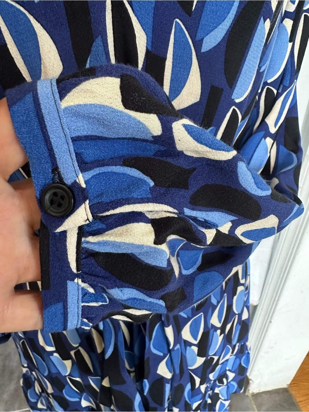 Zara Blue Geometric V-Neck Long Sleeve Dress - Picture 5 of 6